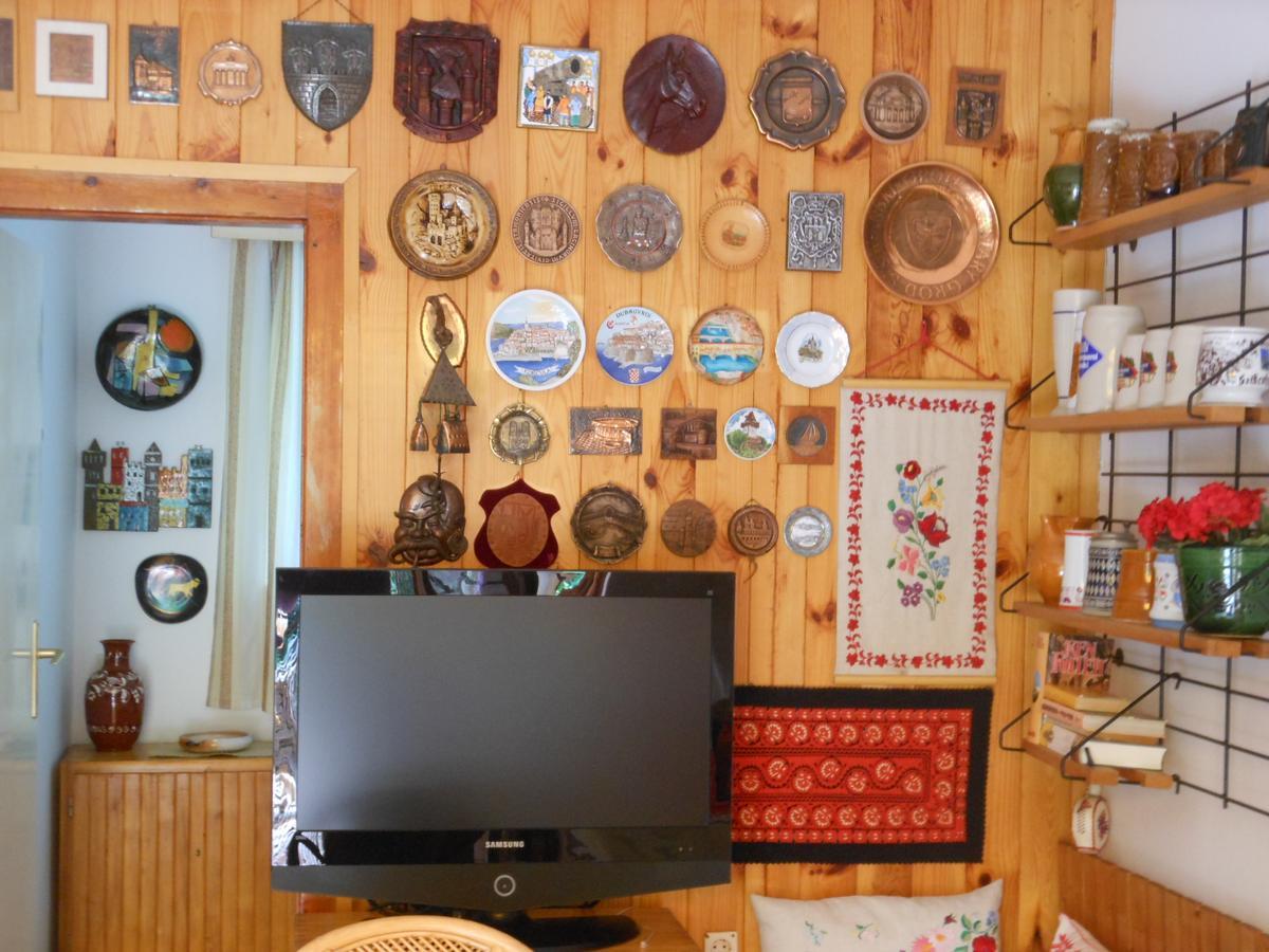 Cozy Family Cottage At The Lake Siófok Exterior foto