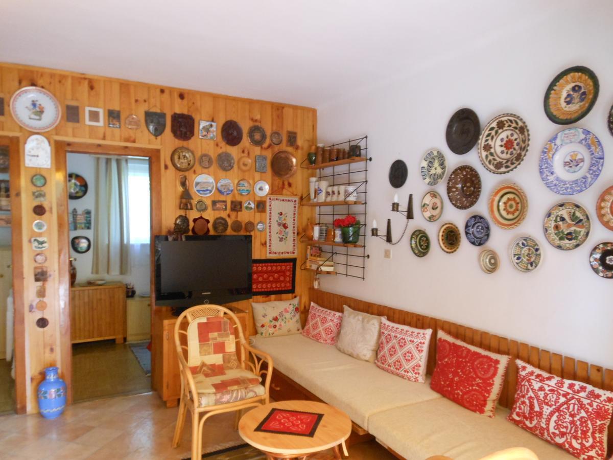 Cozy Family Cottage At The Lake Siófok Exterior foto